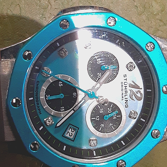 Trendy and colorful  this Stuhrling original, ladies watch is adjustable! - Picture 7 of 10